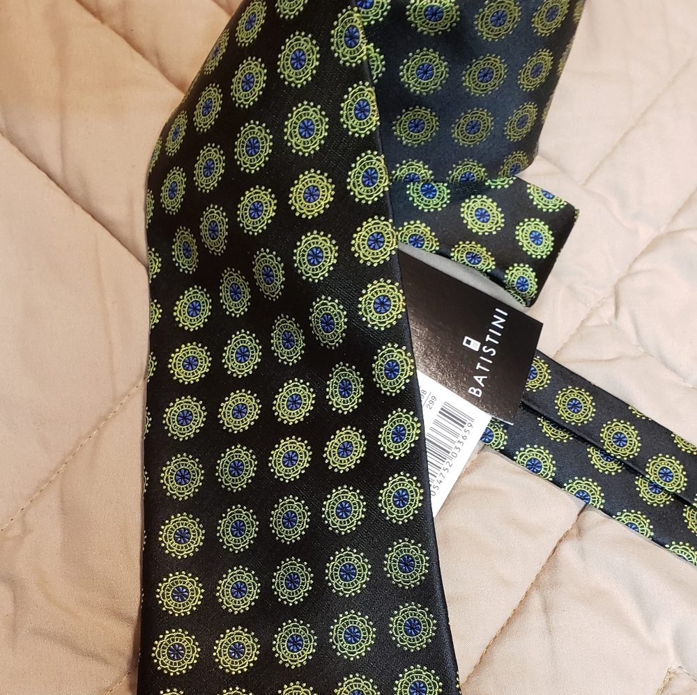 Batistini tie new with tags